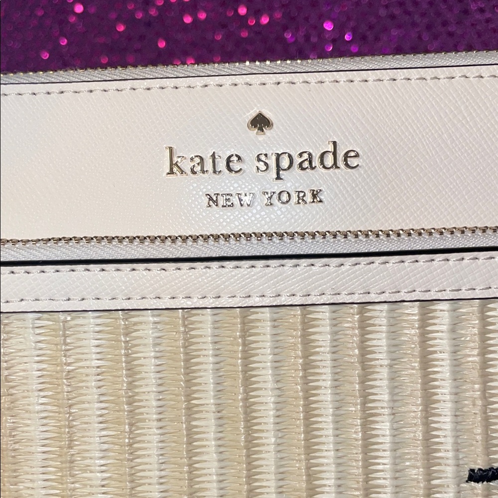 Kate Spade Cream Ladybug Clutch | Cute Spring Wristlet | NWT - Picture 5 of 15